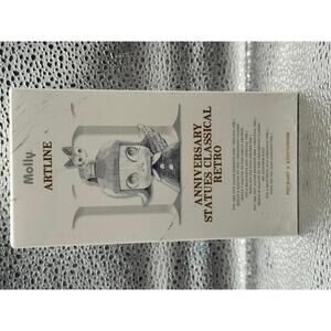 Pop Mart Molly Artline